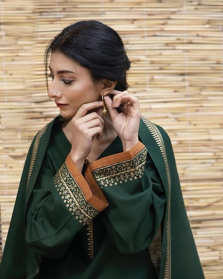 URGE AIRJET DHANAK 3PC GREEN EMBROIDERED SUIT WITH PRINTED SHAWL