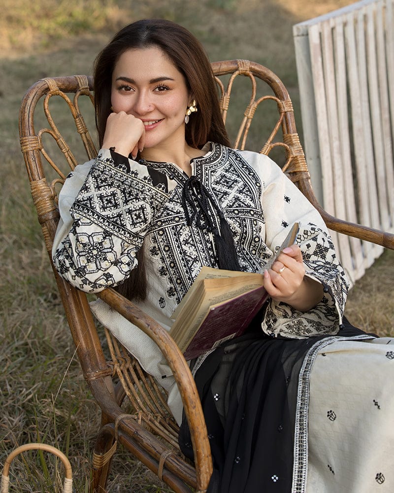 ZARA SHAHJAHAN 3PC (PREMIUM DHANAK) CREAM WITH PRINTED SHAWL